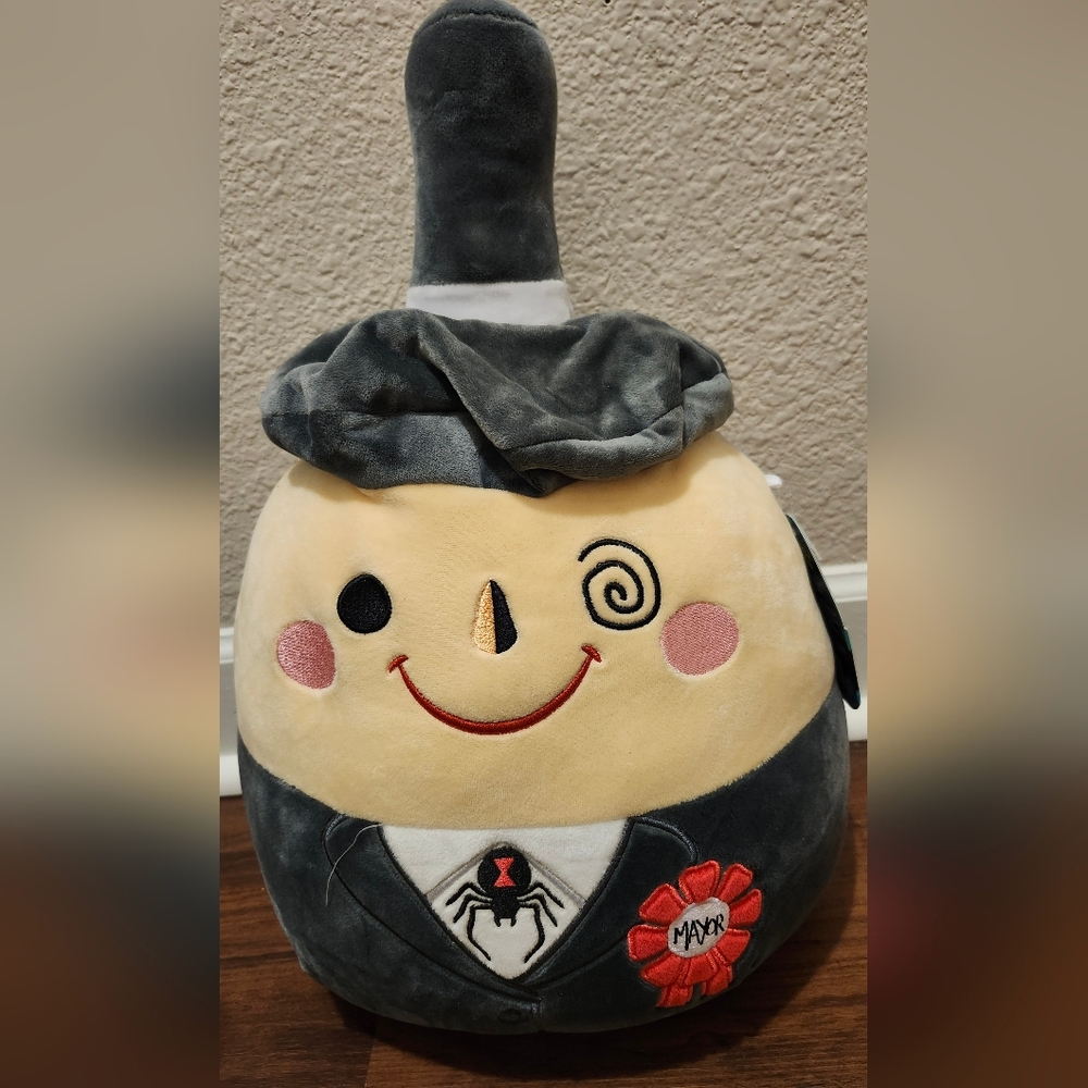 NWT 18" (from botttom to top of hat) Two Faced Mayor Squishmallow from NBC - Picture 4 of 6